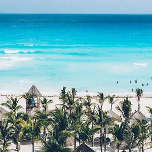 **** Resort Nyx Mexico