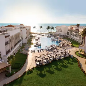 https://royal-porto-real.tulum-hotels.net